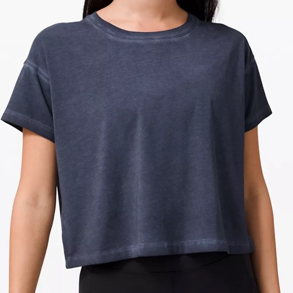 lululemon workout top- sublimado pigment dye…